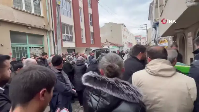 Öğretmen ve Kızı, Kazada Hayatını Kaybetti